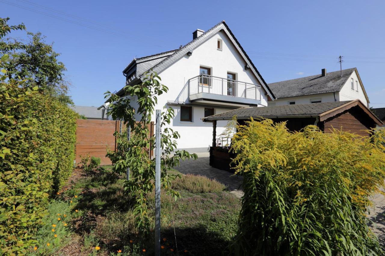 Ferienhaus Daeschinger Der Goldene Mond Mastershausen Exterior photo