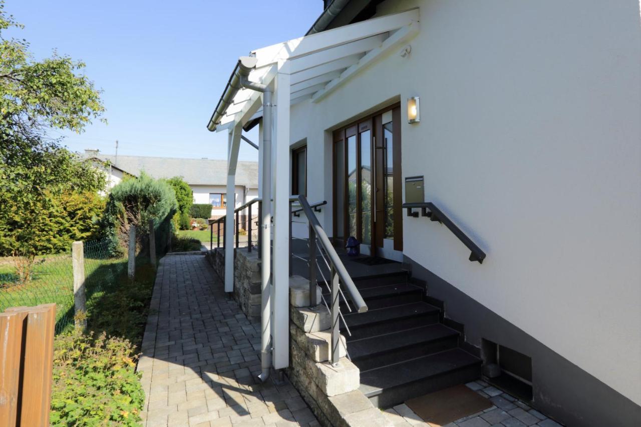 Ferienhaus Daeschinger Der Goldene Mond Mastershausen Exterior photo
